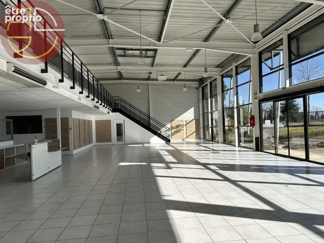 Commerce 2 059 m² à vendre à Pamiers (09100) - photo 2