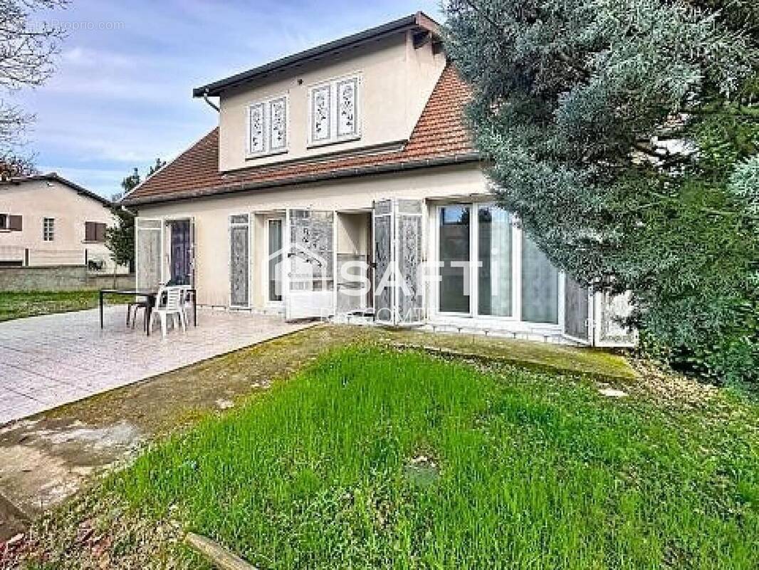 Photo 1 - Maison à SALAISE-SUR-SANNE
