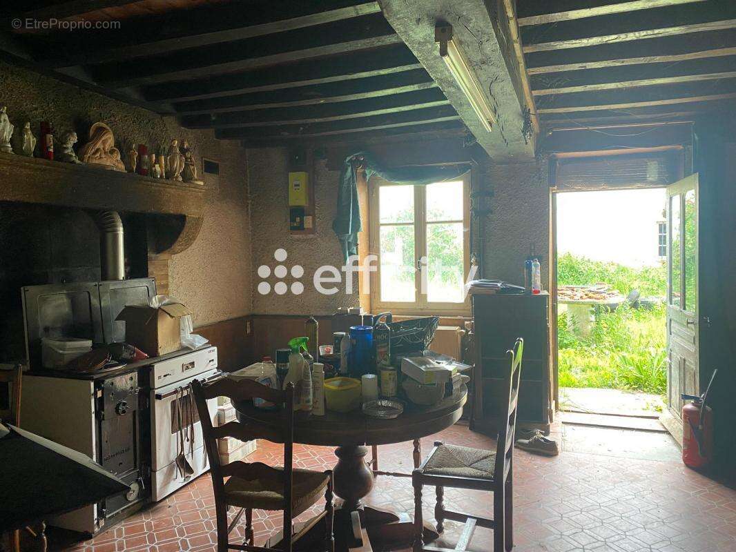 Maison à SAINT-SYMPHORIEN-DES-BOIS