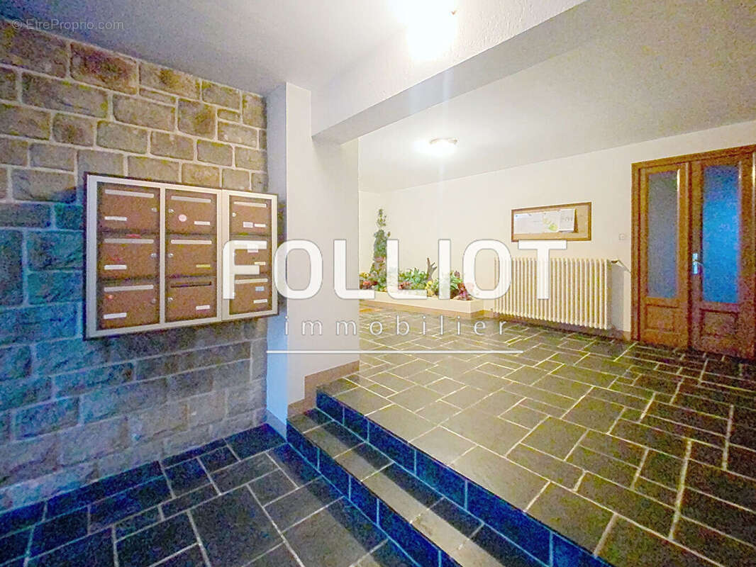 Appartement à FOUGERES