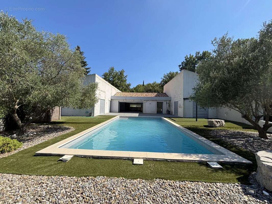 Maison à FIGANIERES