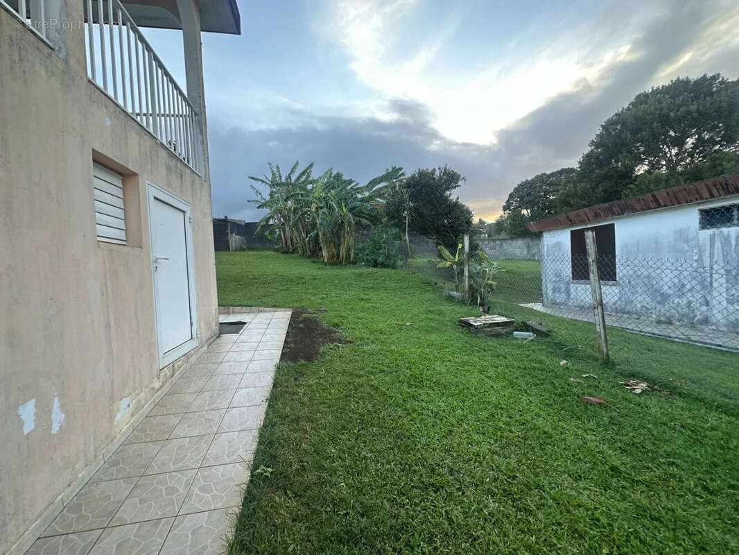 Maison à SAINTE-ROSE