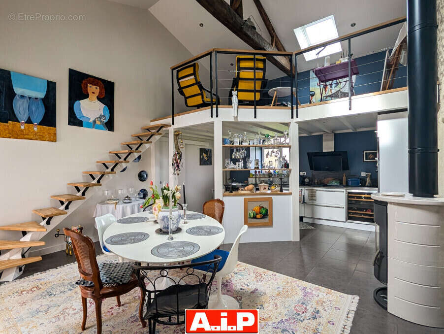 Maison à SAINT-MESMIN