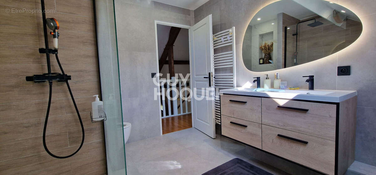 Appartement à SOISY-SUR-SEINE