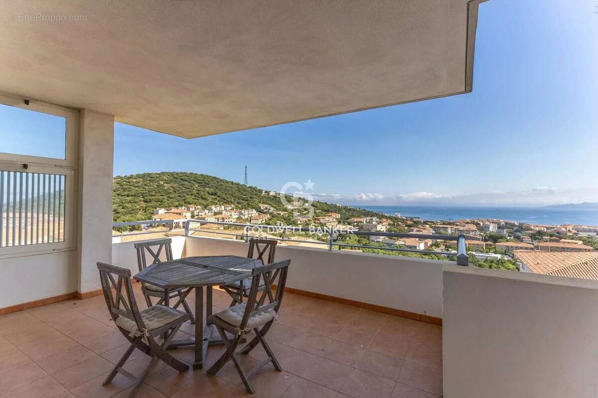 L'ile-rousse - Charmant T3 standing - vue mer imprenable - cave, parking & garage - photo 18