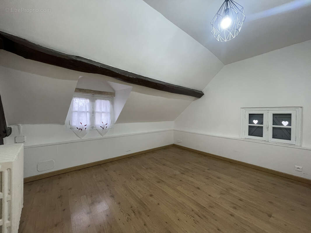 Maison à ULLY-SAINT-GEORGES