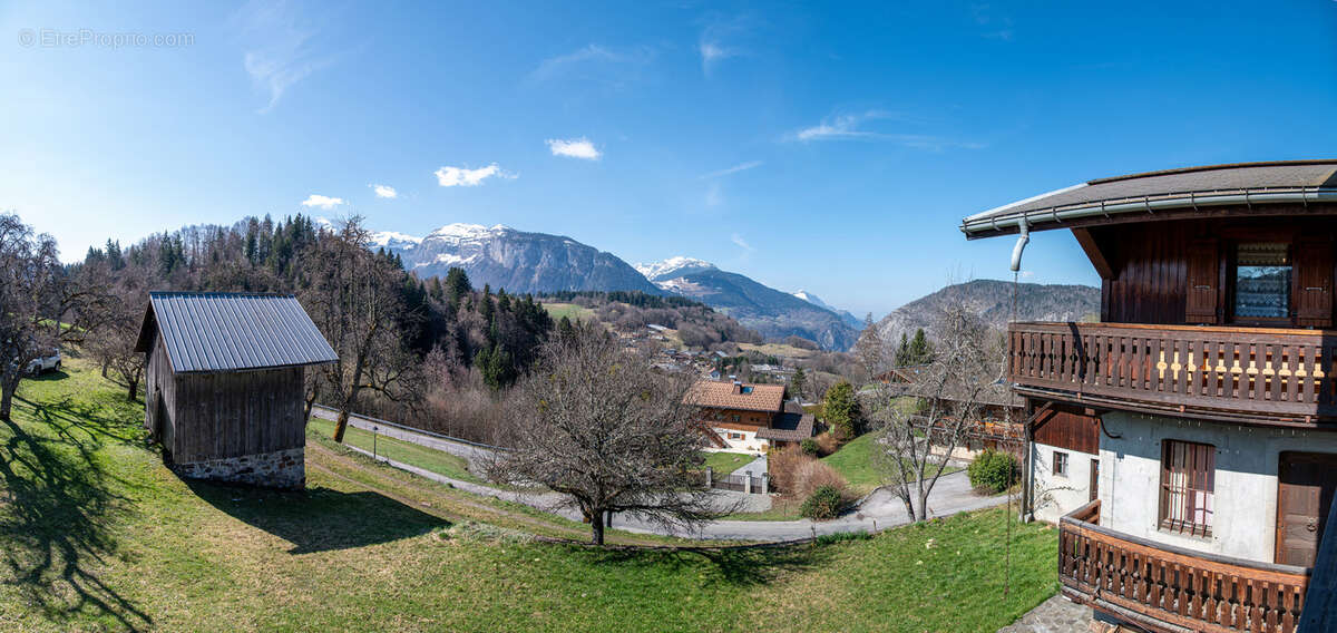 Maison à ARACHES-LA-FRASSE