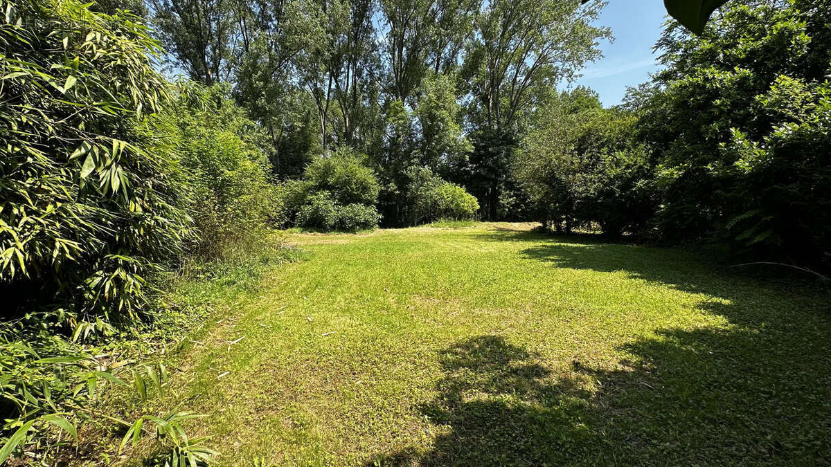 Maison à CLONAS-SUR-VAREZE