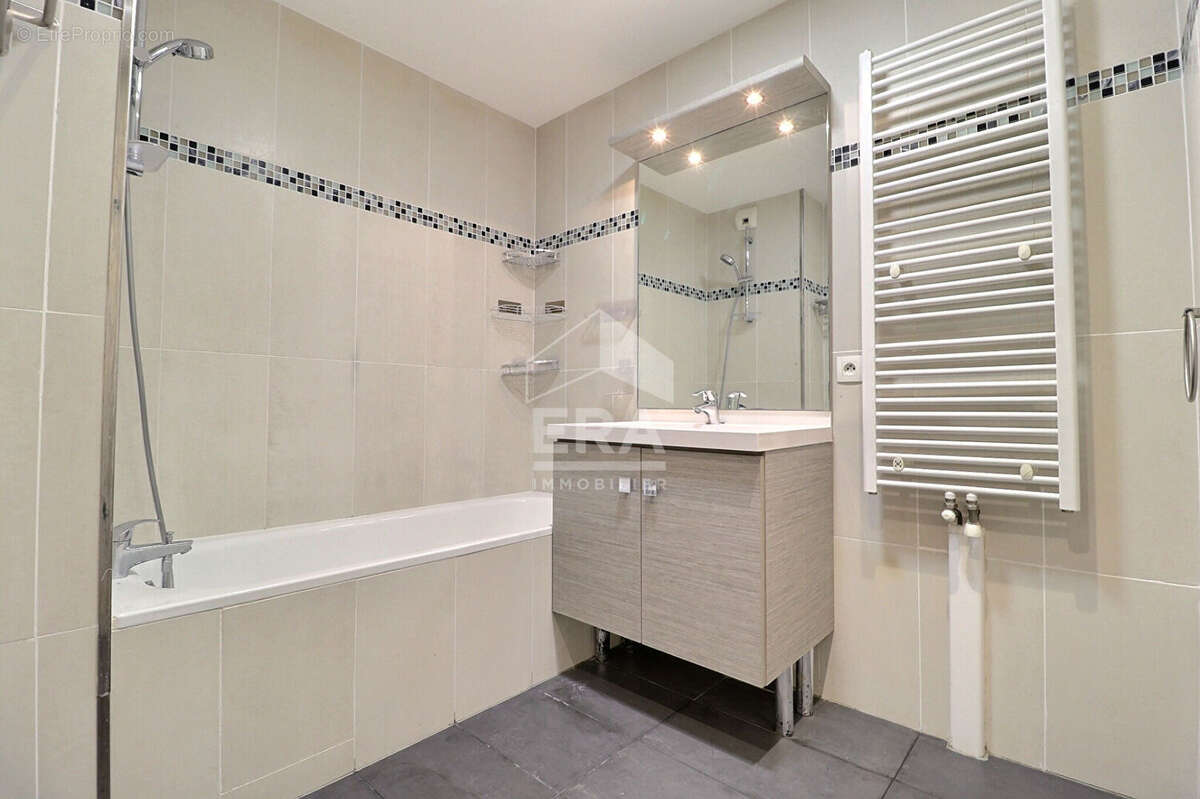 Appartement à SAINT-DENIS