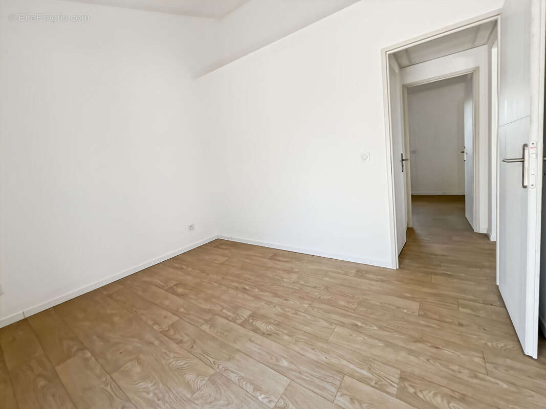 Appartement 45m² à rognac - photo 7