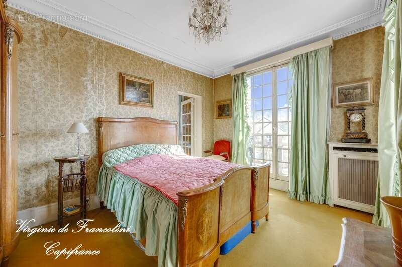 Maison à SAINT-MAUR-DES-FOSSES