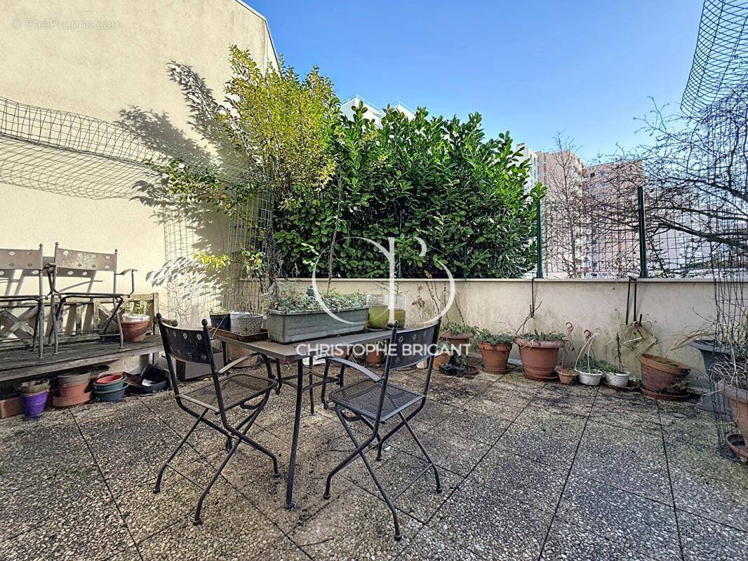 Appartement à LE KREMLIN-BICETRE