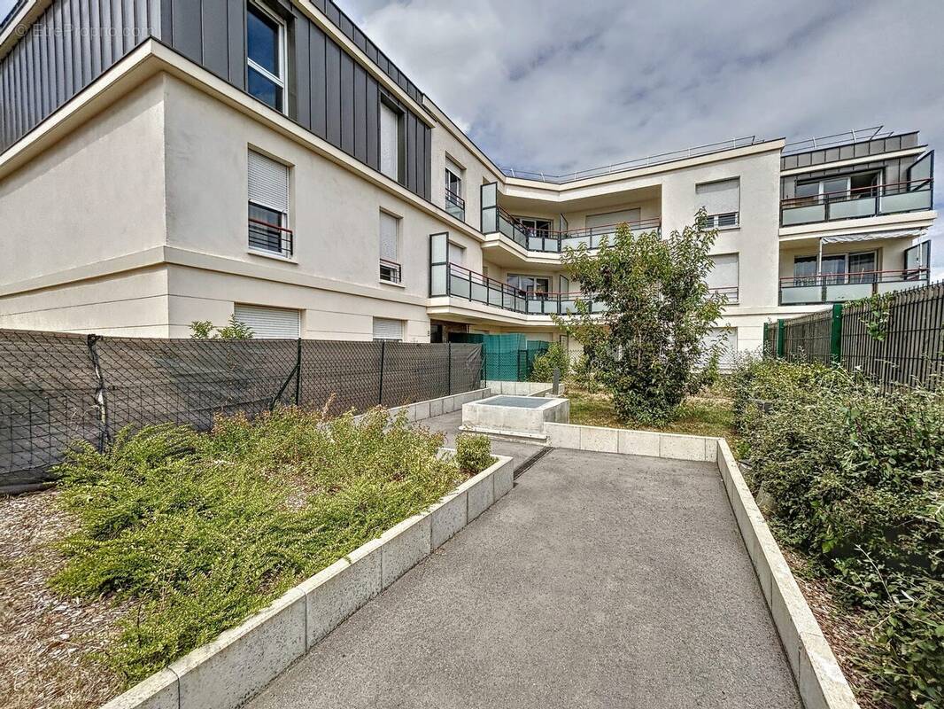 Appartement à CHENNEVIERES-SUR-MARNE