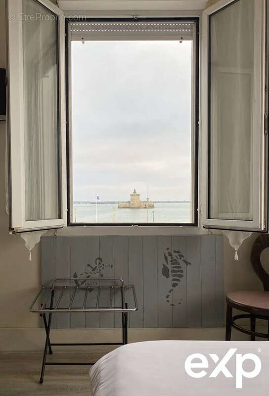 Autre à BOURCEFRANC-LE-CHAPUS