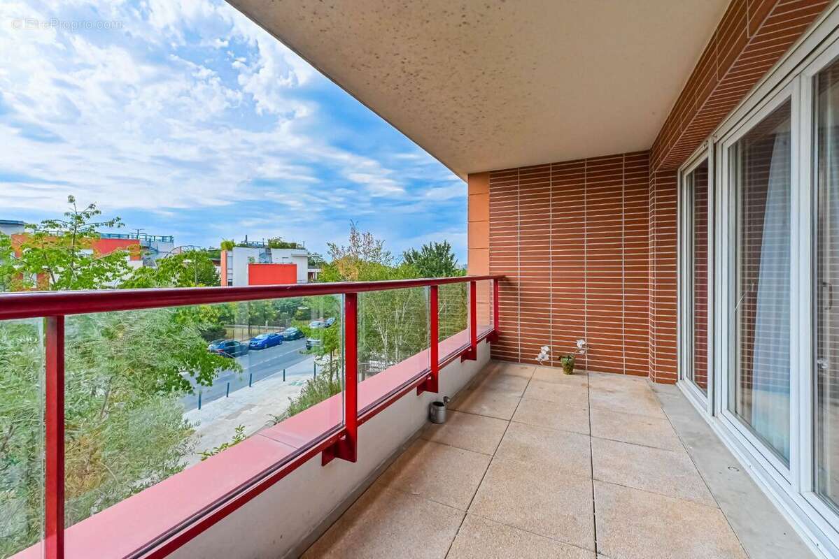 Appartement 91 m² à Creteil  - photo 2