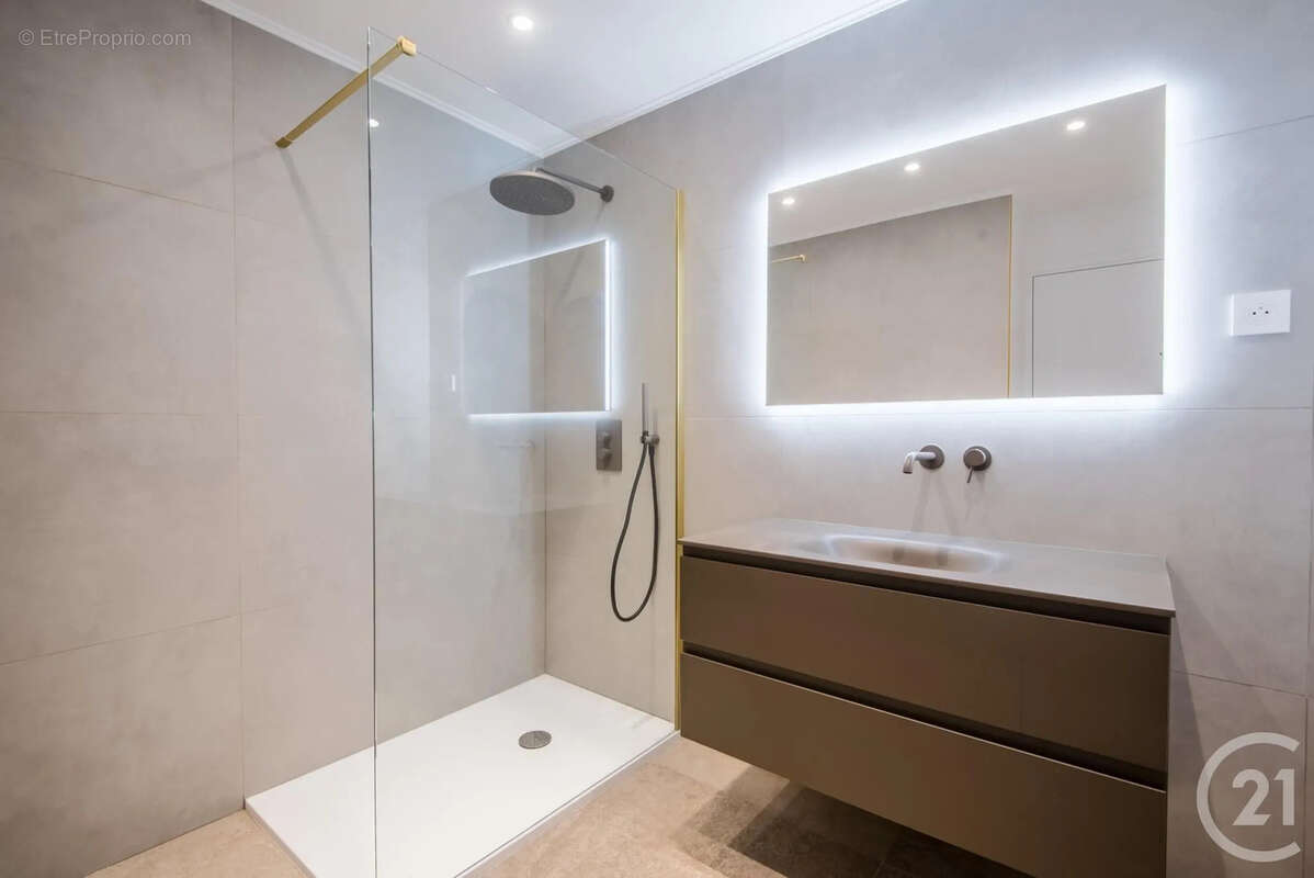Appartement à VILLEFRANCHE-SUR-MER
