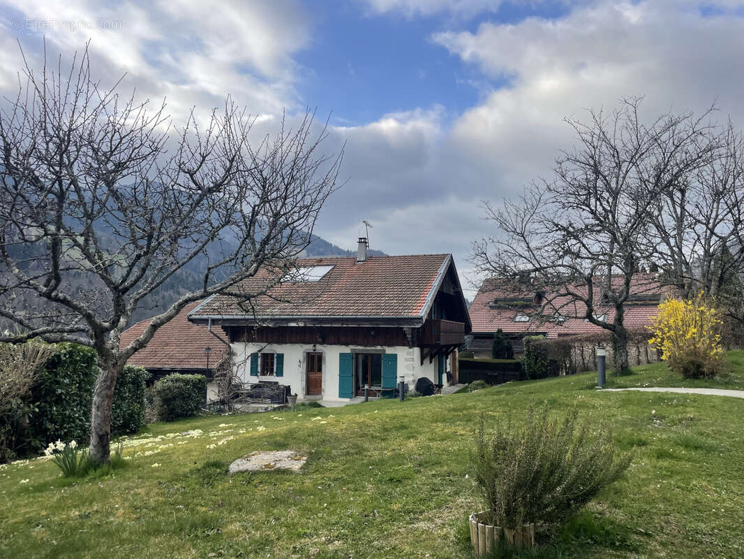 Maison à LE PETIT-BORNAND-LES-GLIERES