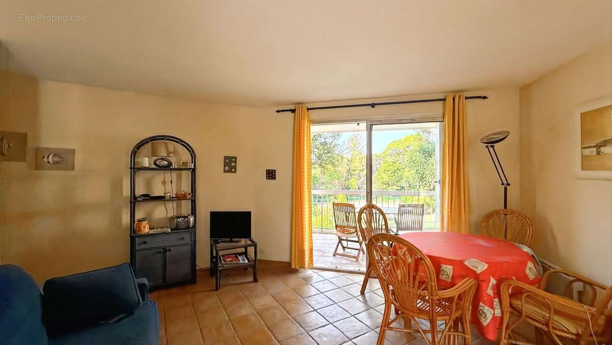 Appartement à SAINT-RAPHAEL