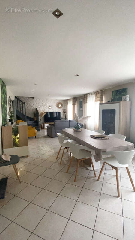 Maison à MAIDIERES