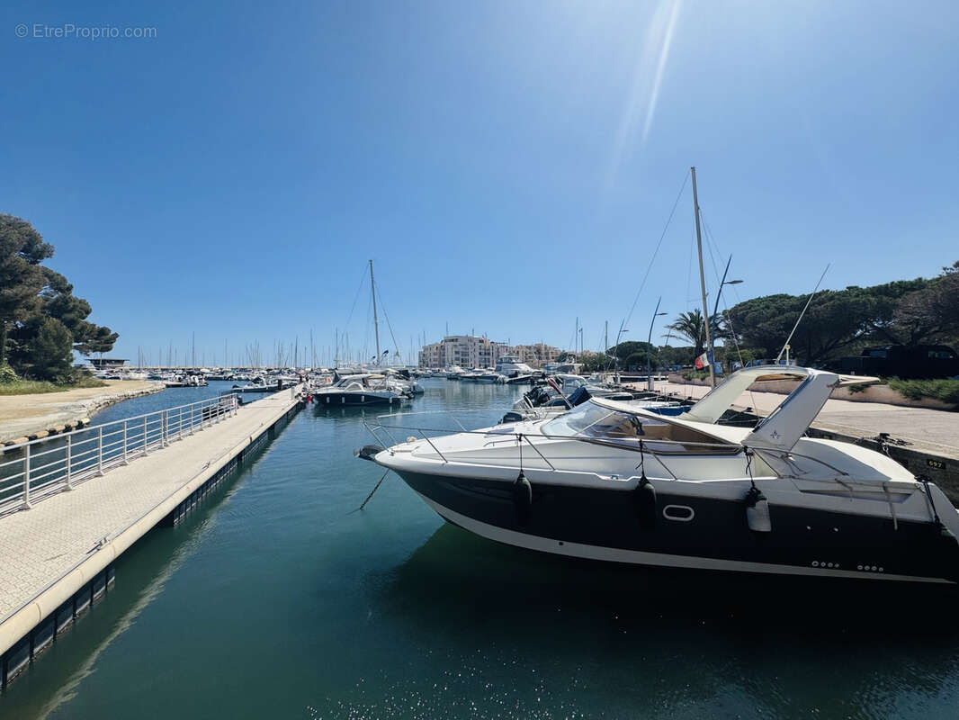 Appartement à BORMES-LES-MIMOSAS
