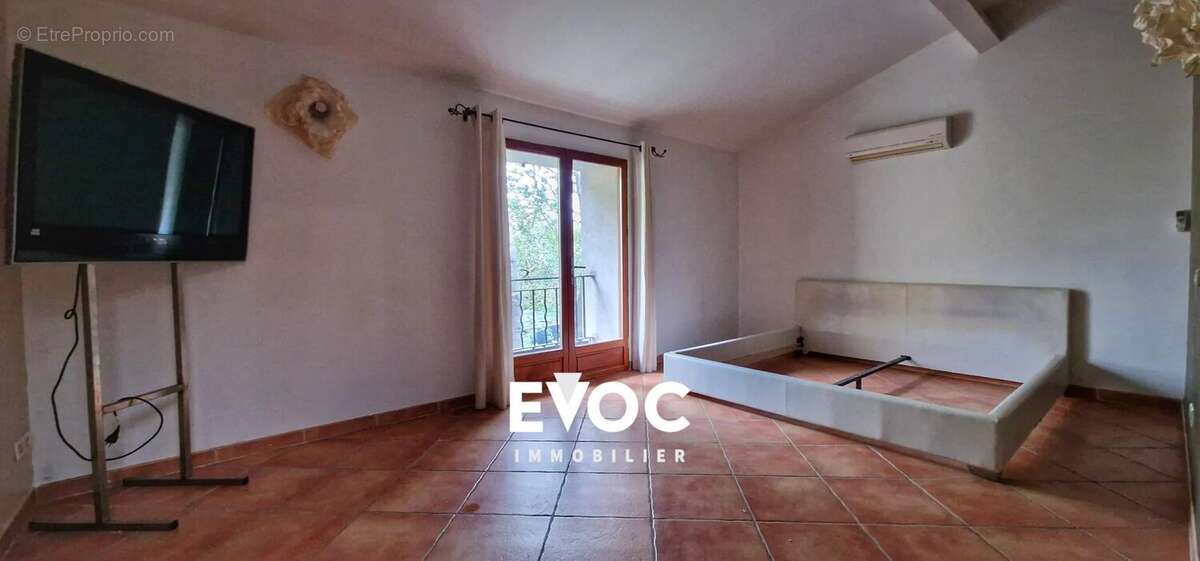 Maison à SAINT-VINCENT-DE-BARBEYRARGUES