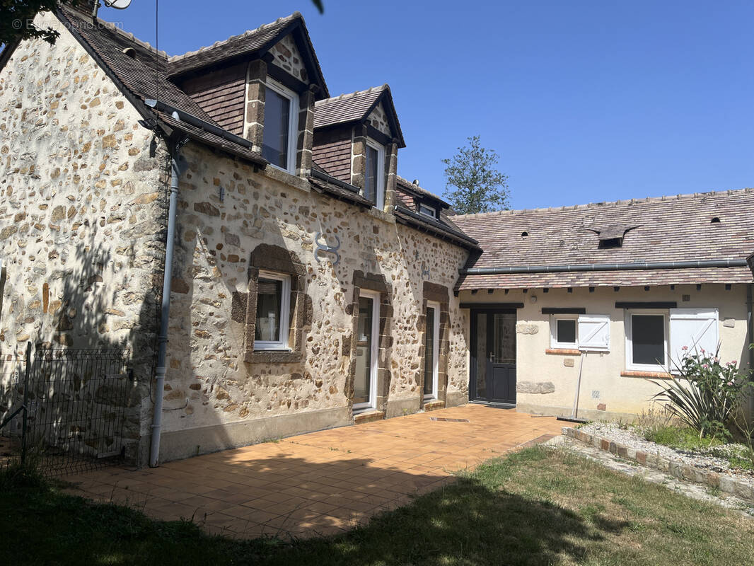 Maison à SARGE-LES-LE-MANS