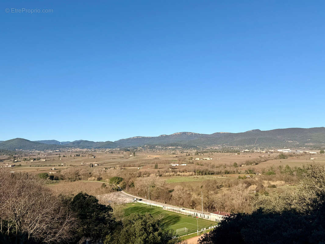 Appartement à PIERREFEU-DU-VAR