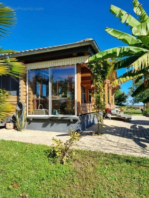 Maison à CASTELNAU-MAGNOAC