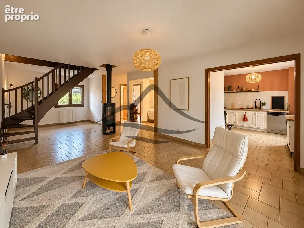 En nouveauté - Appartement T5  avec jardin privatif - Entrelacs - photo 2