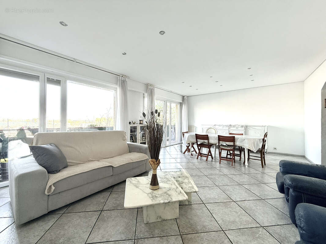 Appartement à MARSEILLE-10E