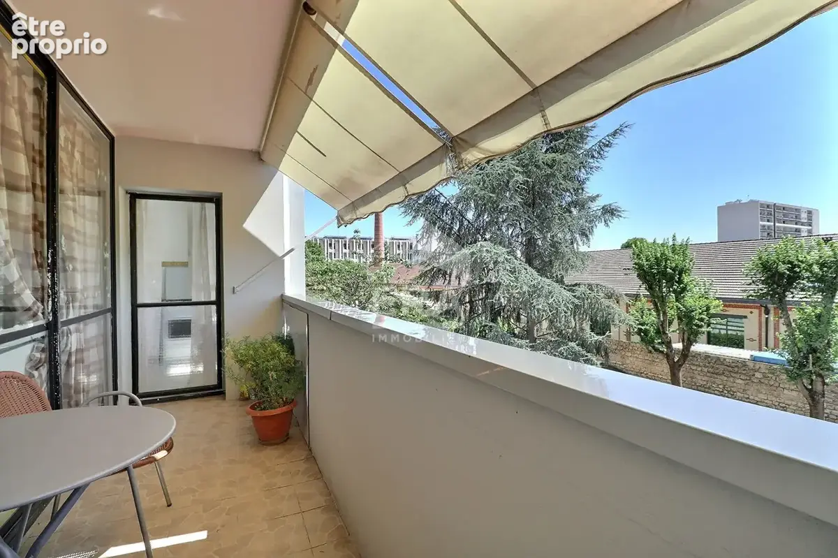 Appartement à AUBERVILLIERS