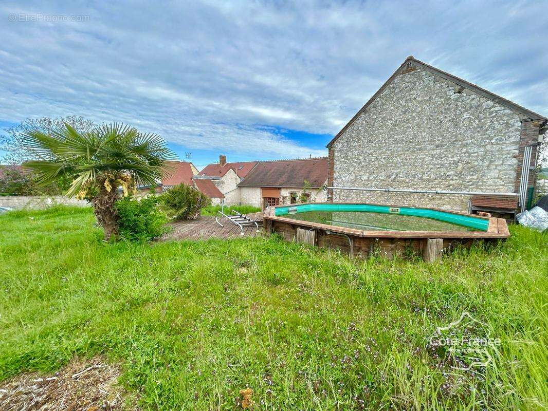 Maison à SENAN