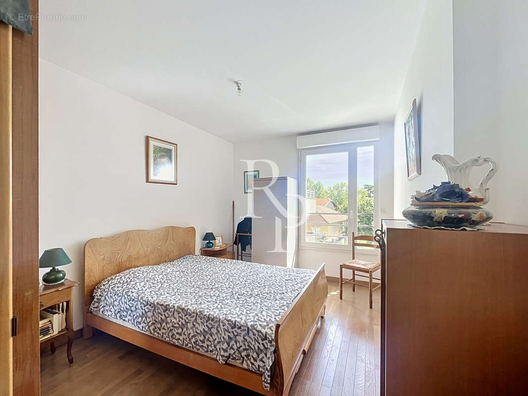 Appartement à CRAPONNE