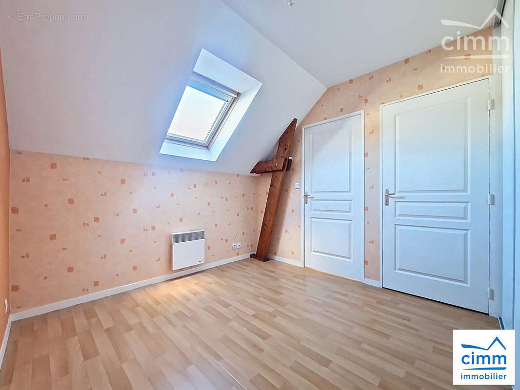 Appartement à NOYAL-CHATILLON-SUR-SEICHE