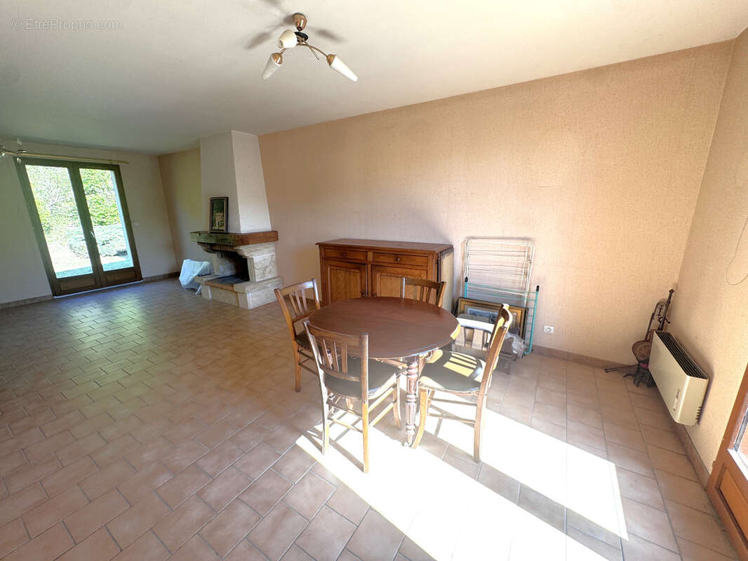 Maison traditionnelle de plain-pied avec sous-sol total à 5 min d'Anet - photo 5