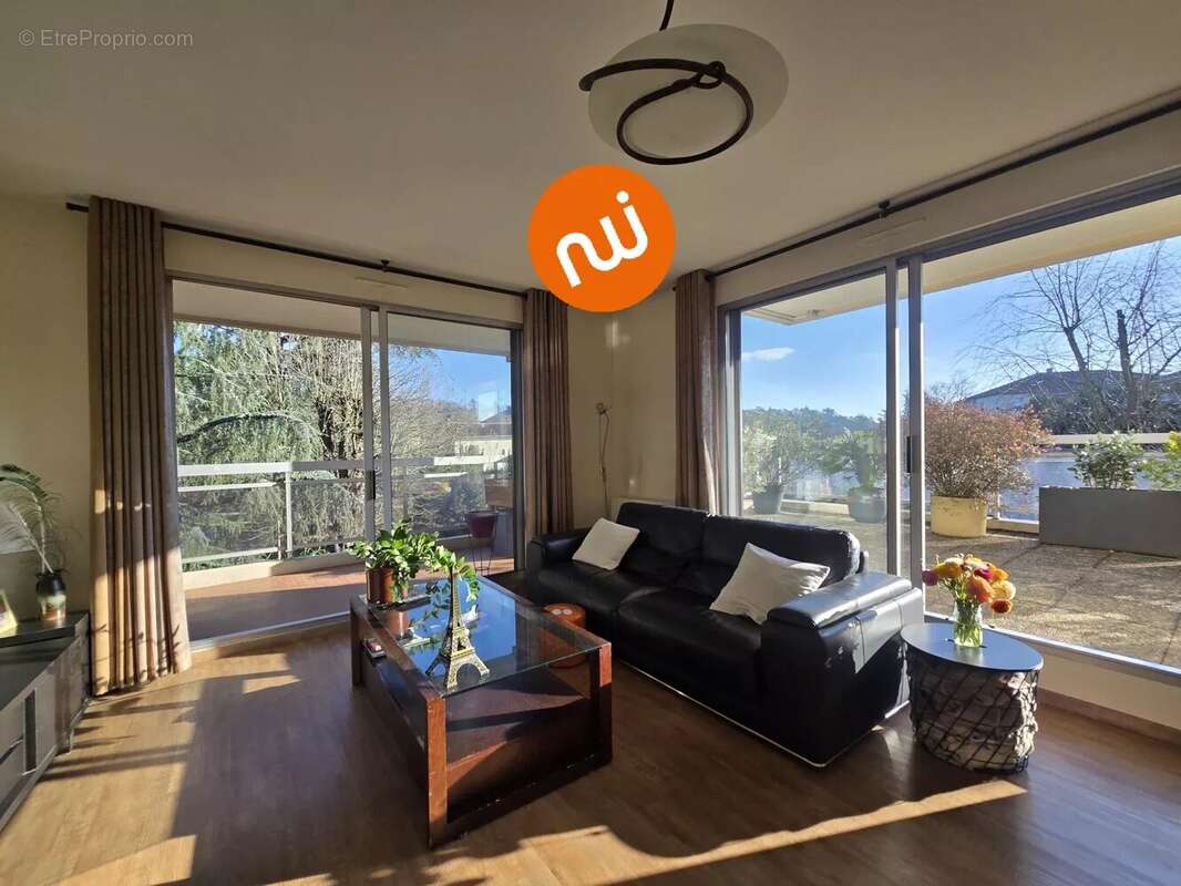 Appartement à TASSIN-LA-DEMI-LUNE