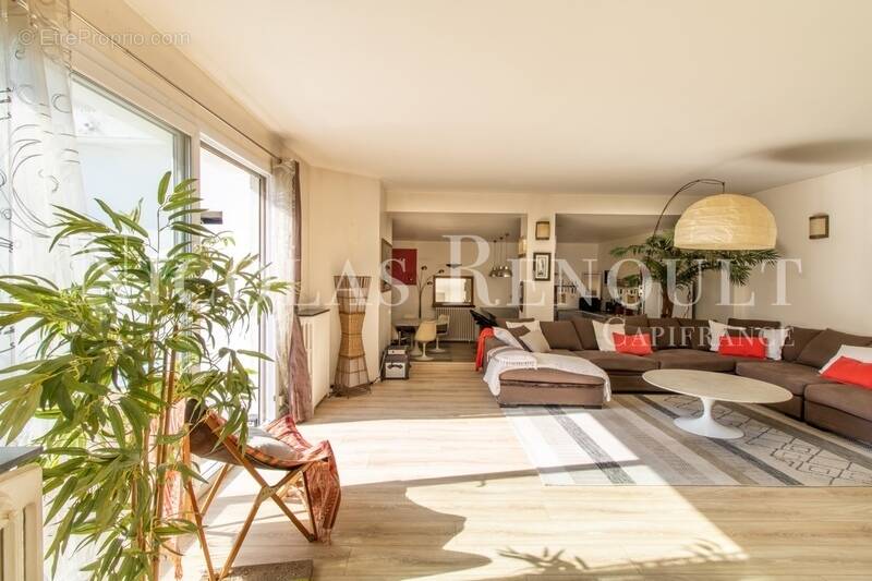 Appartement à COLOMBES