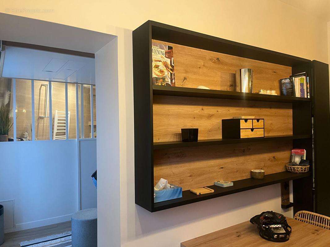 Appartement à PARIS-17E