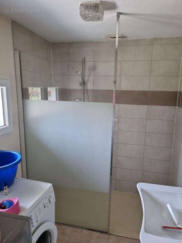 FERMETTE 70 m² avec une TRES BELLE GRANGE refaite a neuf - photo 6
