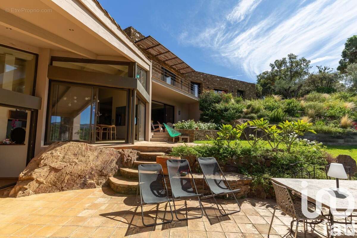 Photo 4 - Maison à LA CROIX-VALMER