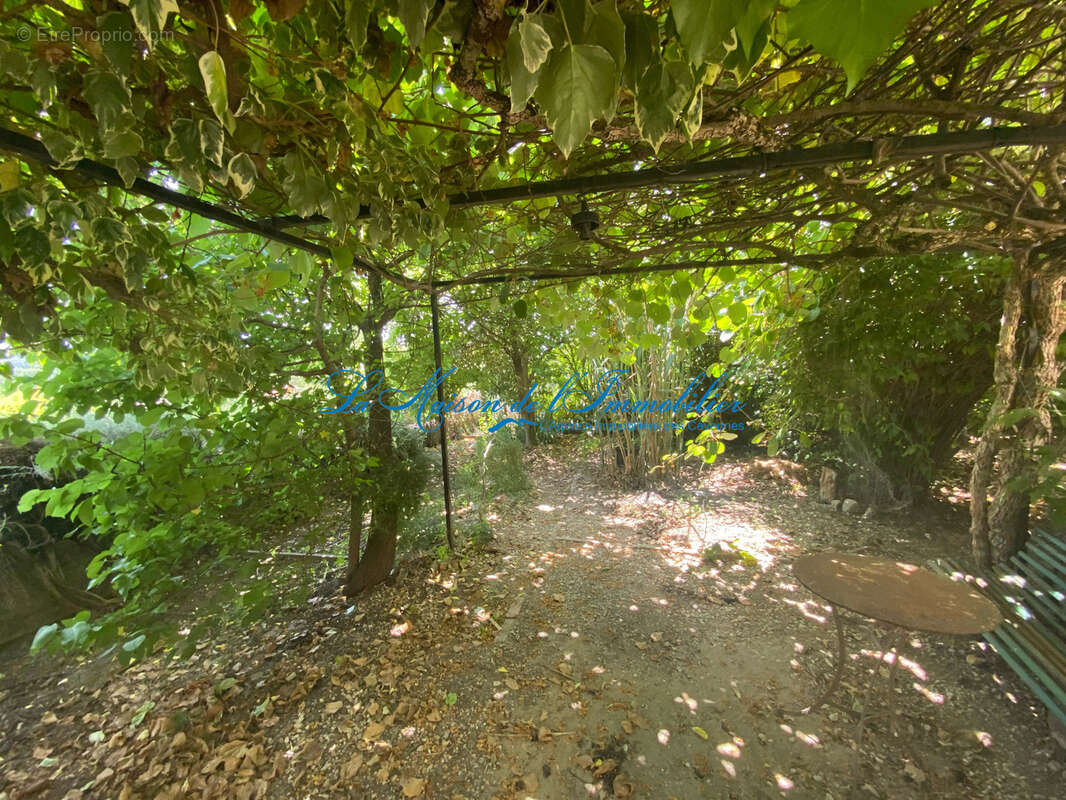Axe Alès/Nîmes, maison F5 de 112 m2 sur 503 m2 de terrain - photo 4