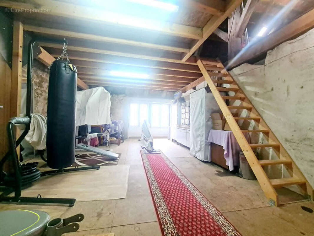 Maison à POULANGY