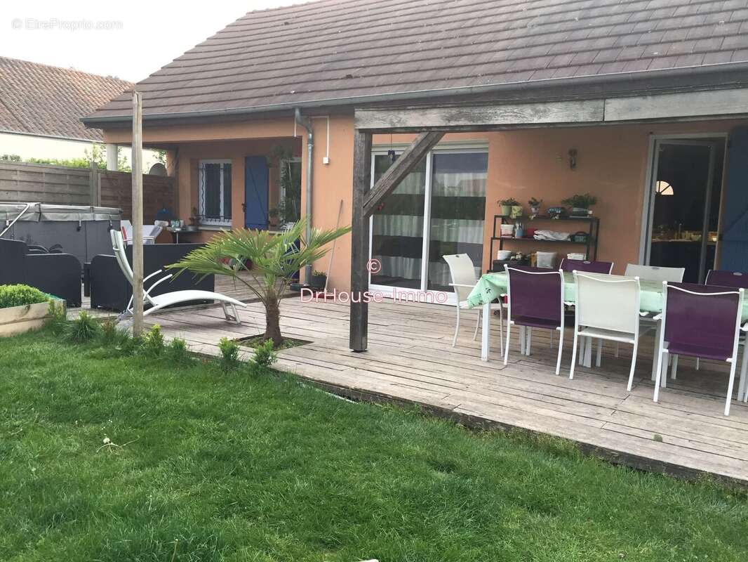 Maison à SAINT-DOULCHARD