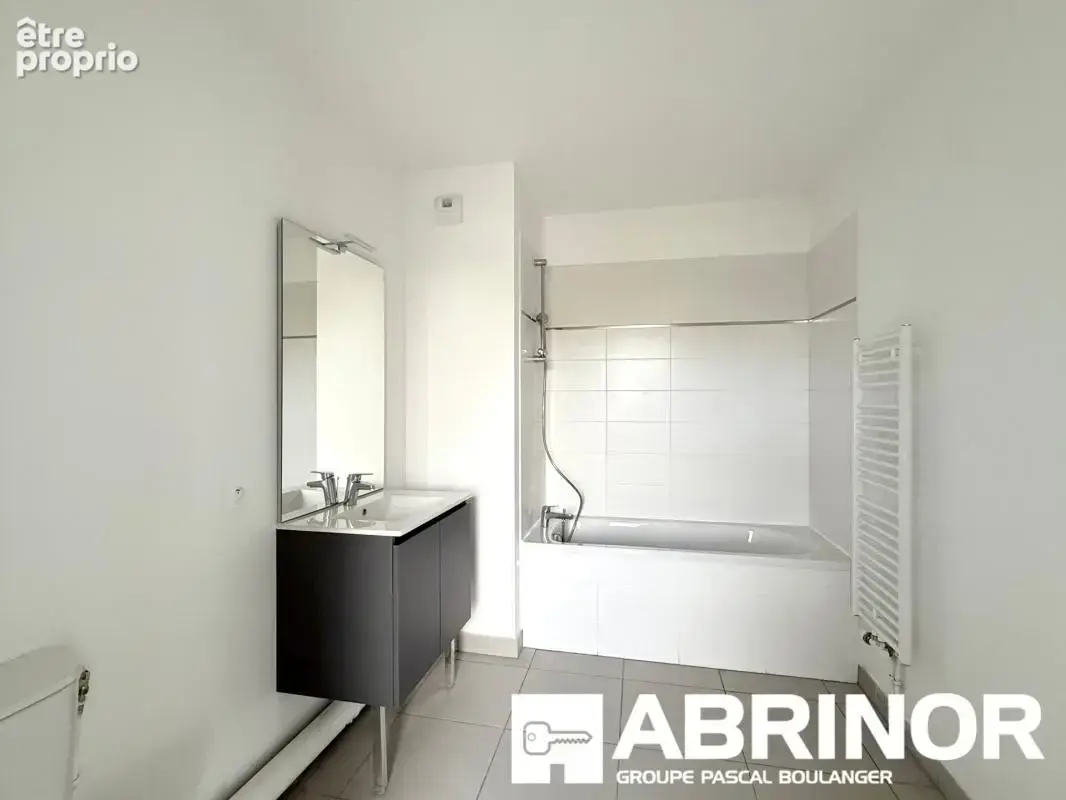 102 m² et 81 m² de terrasse : confort et lumière au cœur de Saint-Honoré - photo 7