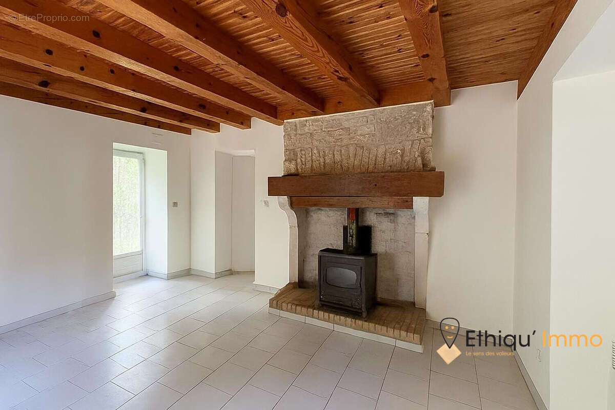 Maison à AUBEPIERRE-SUR-AUBE