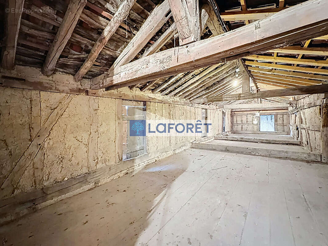 Maison à ECLARON-BRAUCOURT-SAINTE-LIVIERE