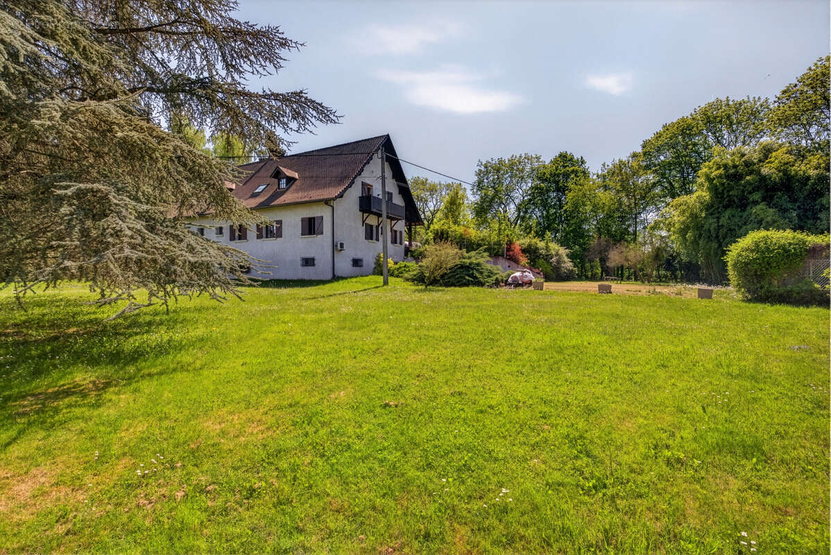 Maison à LA TOUR-DU-PIN