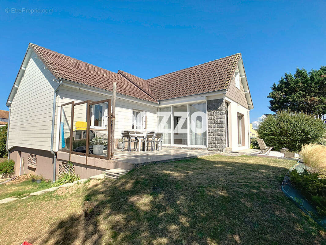 Maison à BREHAL