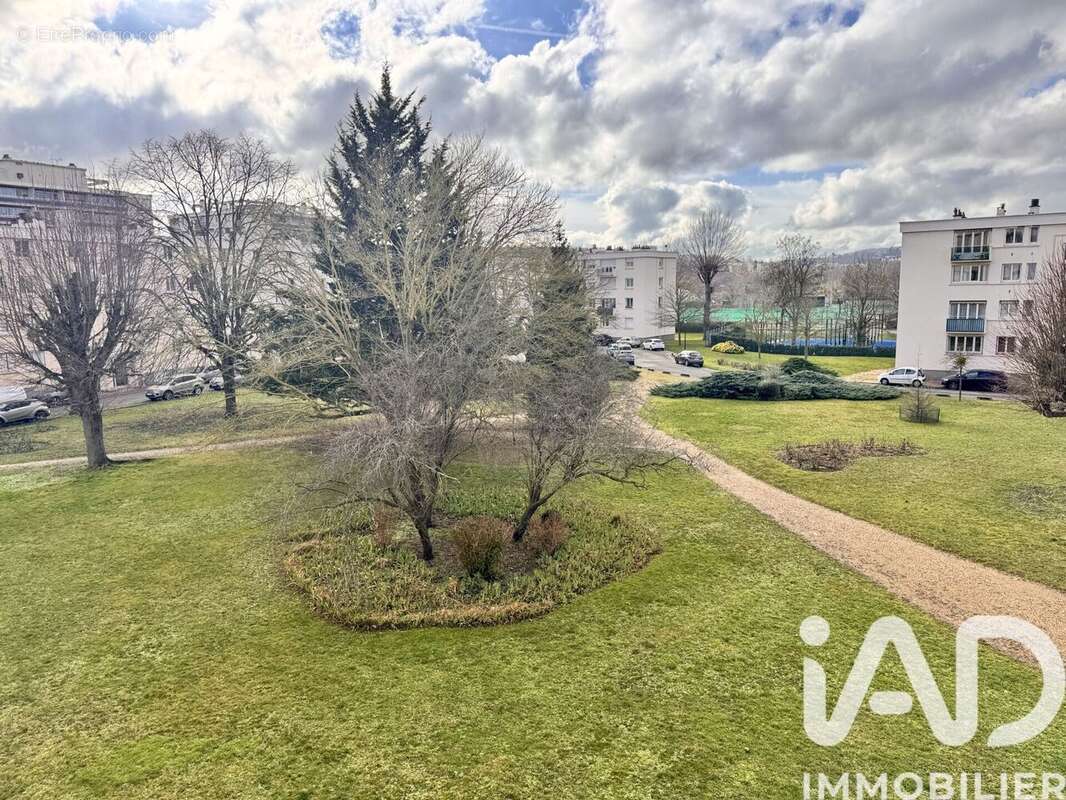 Photo 9 - Appartement à LE PECQ