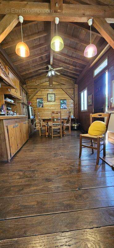 Terrain à BOURGOIN-JALLIEU